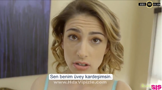 Azgın Adam Üvey Kardeşini Şantaj Yaparak Elde Etmeye Çalışıyor